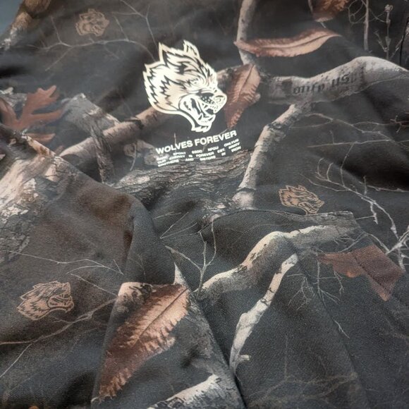 NWT Darc Sport Wolves Have Your Back Camo Hoodie - Picture 4 of 6